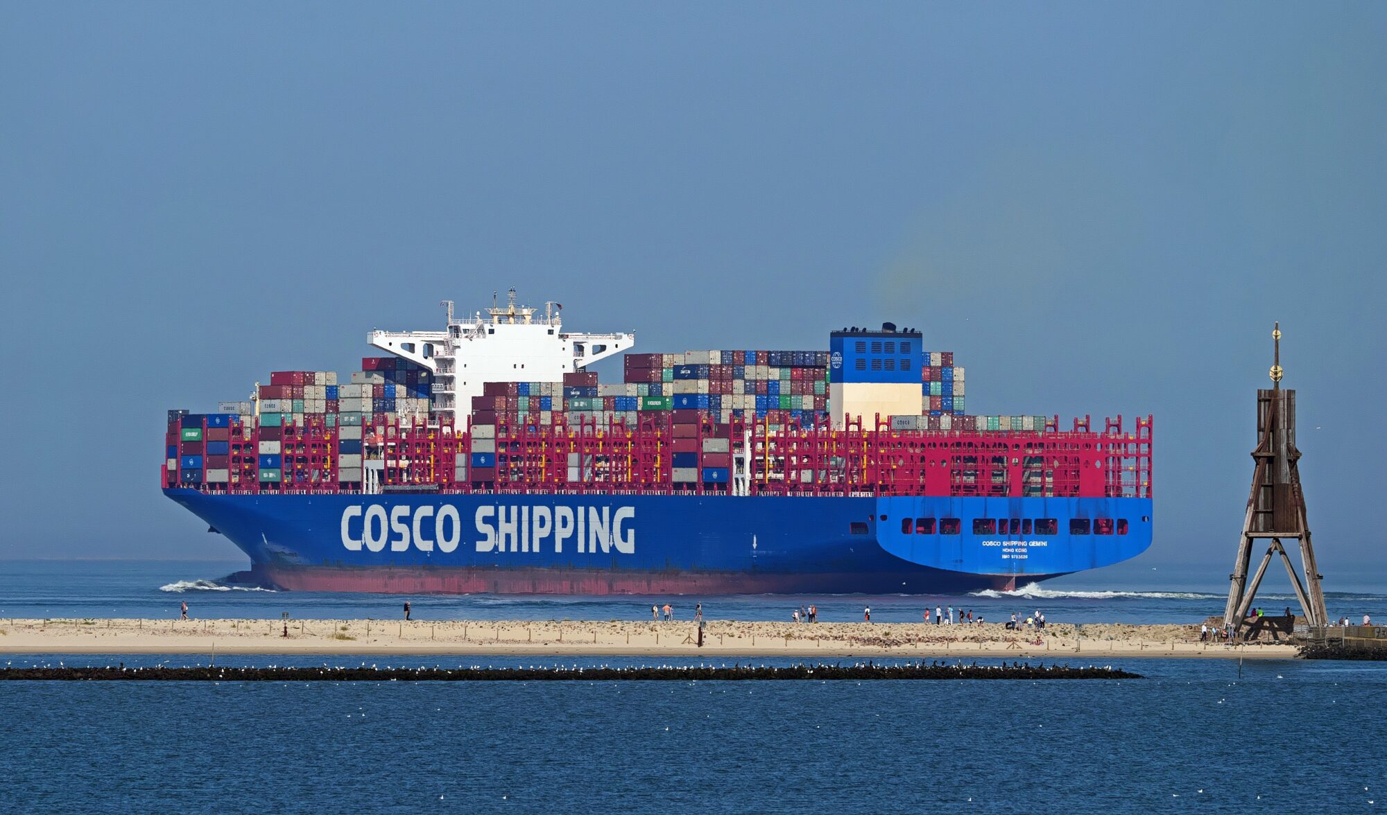 Vācija bloķē Hamburgas loģistikas uzņēmuma pārdošanu Ķīnas valsts kompānijai “Cosco”