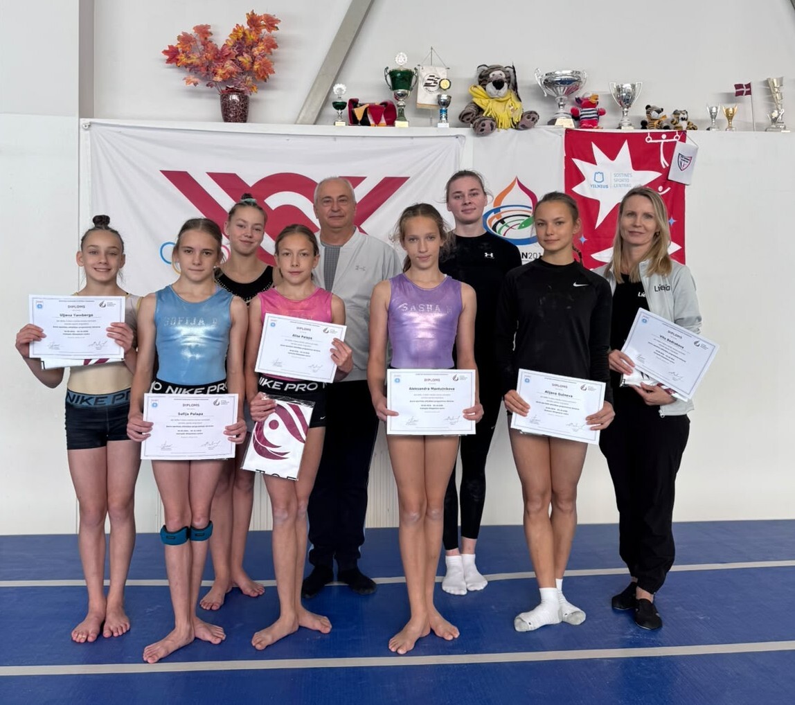 Sporta vingrotājas pilnveido tehniku mācību – treniņu seminārā