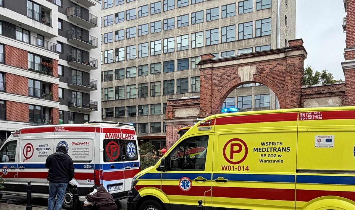 Uzbrukumā skolā Polijā ievainotas trīs sievietes