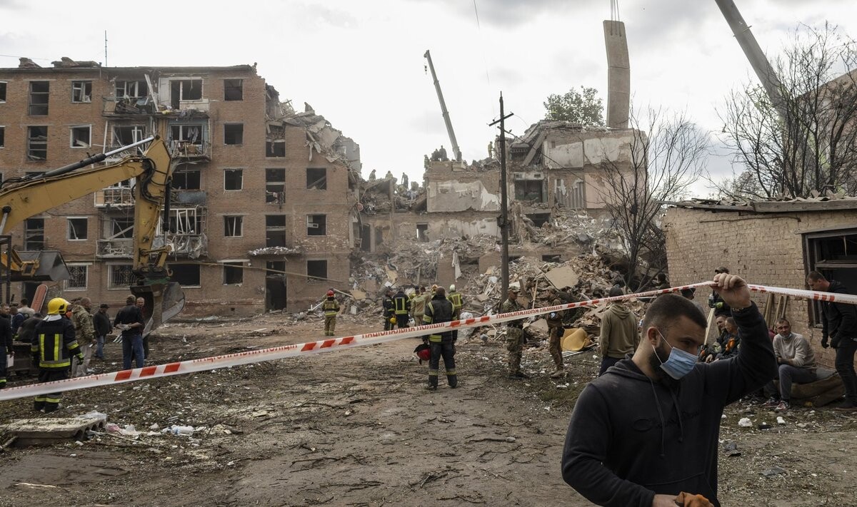 Krievijas uzbrukumos Ukrainai trešdien nogalināti 28 cilvēki