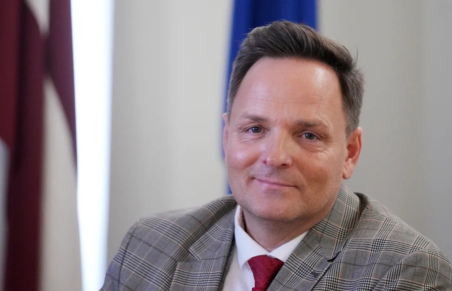 Kādreizējais Valsts kancelejas direktors Kronbergs līdz amata atstāšanai maija vidū nopelnījis gandrīz 79 000 eiro