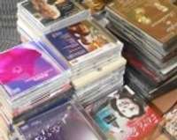 Bibliotēkai uzdāvina plašu mūzikas kolekciju