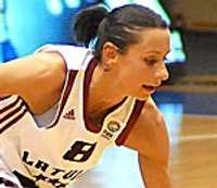 Latvijas sieviešu basketbola izlase pēdējā pārbaudes spēlē pieveic turcietes