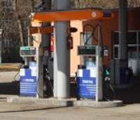 Degvielas cenas skrien augšup