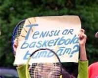 Tenisisti pret sporta skolu reorganizācijas plānu