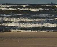 Baltijas jūrā pie Liepājas ūdens temperatūra ir plus 5,7 grādi