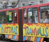Pilns tramvajs kultūras