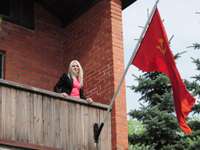 Osipovus par PSRS karoga izkāršanu pie savas mājas nesodīs