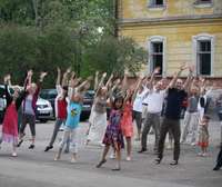 Franču jaunieši veic brīvprātīgo darbu Liepājā