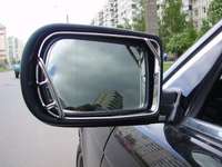 Papildināts – Zagļiem topā ”BMW” spoguļi