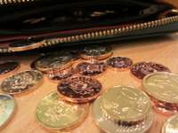 “Latvijas pastā” pret eiro mēģina samainīt arī šokolādes monētas