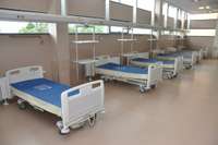 Slimnīcās esošo Covid-19 pacientu skaits pirmo reizi pārsniedz 400