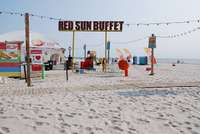 “Red Sun Buffet” pirmie Latvijā sāk pludmales sezonu
