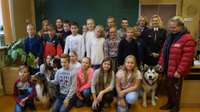 Operatīvie dienesti un Liepājas kanisterpijas komanda turpina viesoties skolās