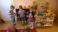 Bērnudārzā “Sauleszaķis” papildina un modernizē rotaļu aprīkojumu