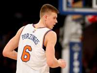 Porziņģim 19+10 un pieci bloķēti metieni “Knicks” zaudējumā NBA pastarītei “Nets”