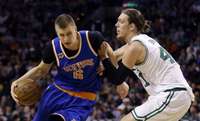 Porziņģim 23 gūti punkti ”Knicks” sāpīgā zaudējumā pret ”Bulls” basketbolistiem