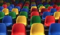 Stadiona jaunie krēsli būs izturīgāki pret sauli un huligāniem