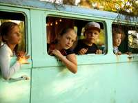 Latvijā tapusī ģimenes filma “Vecā dārza noslēpums”