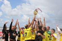 ”Linden City BSC” pludmales futbolisti otro gadu pēc kārtas triumfē Latvijas čempionātā un kausa izcīņā
