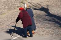 Seniori aicina ar nodokli neapliekamo ienākumu minimumu pensionāriem palielināt līdz 600 eiro