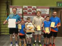 Liepājniekiem zelts un 4.vieta Latvijas ģimeņu kausā badmintonā