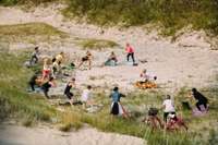 Iedzīvotāji aicināti uz bezmaksas vingrošanas nodarbībām Liepājas pludmalē