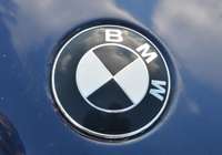 “BMW” krustojumu izņem sānslīdē