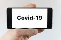 Piektdien Latvijā reģistrēti 827 jauni Covid-19 gadījumi un 13 sasirgušie miruši