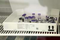 Latvijai piegādātas pirmās 7200 “AstraZeneca” vakcīnas