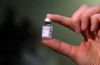 Pavļuts: Rudenī iedzīvotājus varētu vakcinēt pret Covid-19 ar uzlabotām “Moderna” vakcīnām