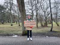 Pie Krievijas ģenerālkonsulāta Liepājā protestē pret Navaļnija apcietināšanu