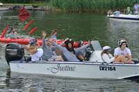 Jūras svētkus atklāj laivu dejas Liepājas ezerā