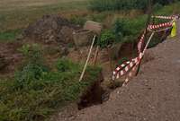 Ceļmalas iebrukšanā Bunkas pagastā vaino meliorācijas akas pārbūvi