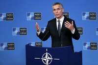 Stoltenbergs: NATO izstrādās ilgtermiņa programmu Ukrainas atbalstam