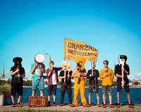 Latvijas Turbo Folk grupa “Oranžās Brīvdienas” kāps uz “Gypsy Camp” skatuves
