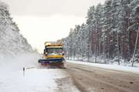 Atgādinājums šoferiem: valsts autoceļu uzturēšana uzlabo braukšanas apstākļus, bet nenovērš ziemu