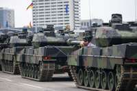 Vācija piegādās Ukrainai 14 smagos tankus “Leopard”