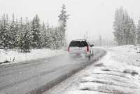 Kā braukt ziemas apstākļos un izvairīties no neparedzētām situācijām