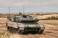 Somija nosūtīs Ukrainai trīs tankus “Leopard 2”