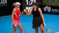 Ostapenko dubultspēlē sasniedz Dubaijas “WTA 1000” sērijas turnīra pusfinālu