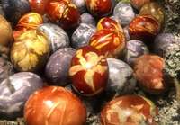 Cietas, krāsotas, spīdīgas – olas košām Lieldienām