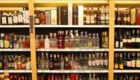Saeimas komisija atbalsta likumu grozījumus alkoholisko dzērienu pieejamības mazināšanai