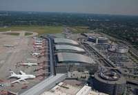 Vācijā streiko vairāku lidostu darbinieki