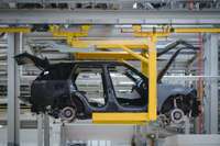 Modernā luksusa elektriskajā nākotnē “Jaguar Land Rover” nākamajos piecos gados investēs 15 miljardus sterliņu mārciņu