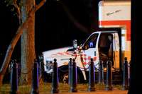 Vašingtonā kravas auto ietriecies barjerā pie Baltā nama