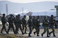 Kosovas ziemeļos sadursmēs ar serbiem ievainoti vairāk nekā 30 NATO miera uzturētāji