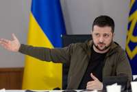 Zelenskis: Ukrainas armijai nepieciešams vairāk laika pretuzbrukuma sākšanai