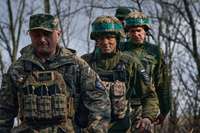 Ukrainas uzbrukums tiltam apgrūtinājis Krievijas armijas apgādi