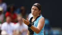 Ostapenko Īstbornas “WTA 500” turnīrā iekļūst astotdaļfinālā